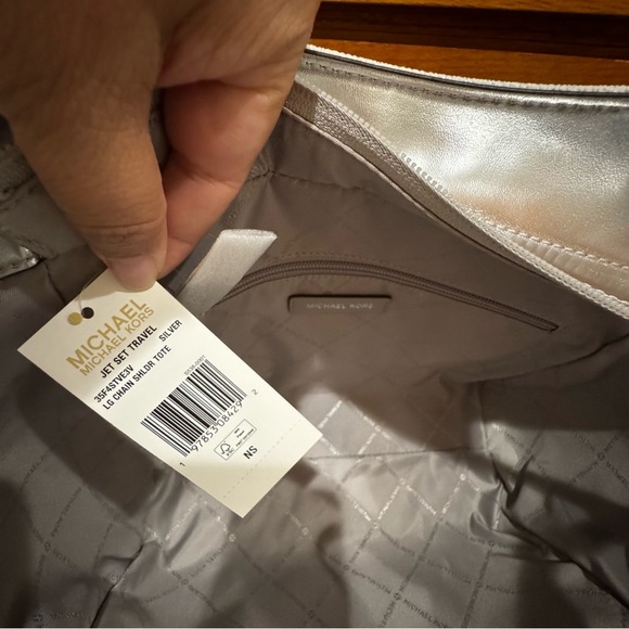 NWT Michael Kors Jet Set Large Logo Shoulder Bag Purse and Wallet Set - Picture 9 of 11